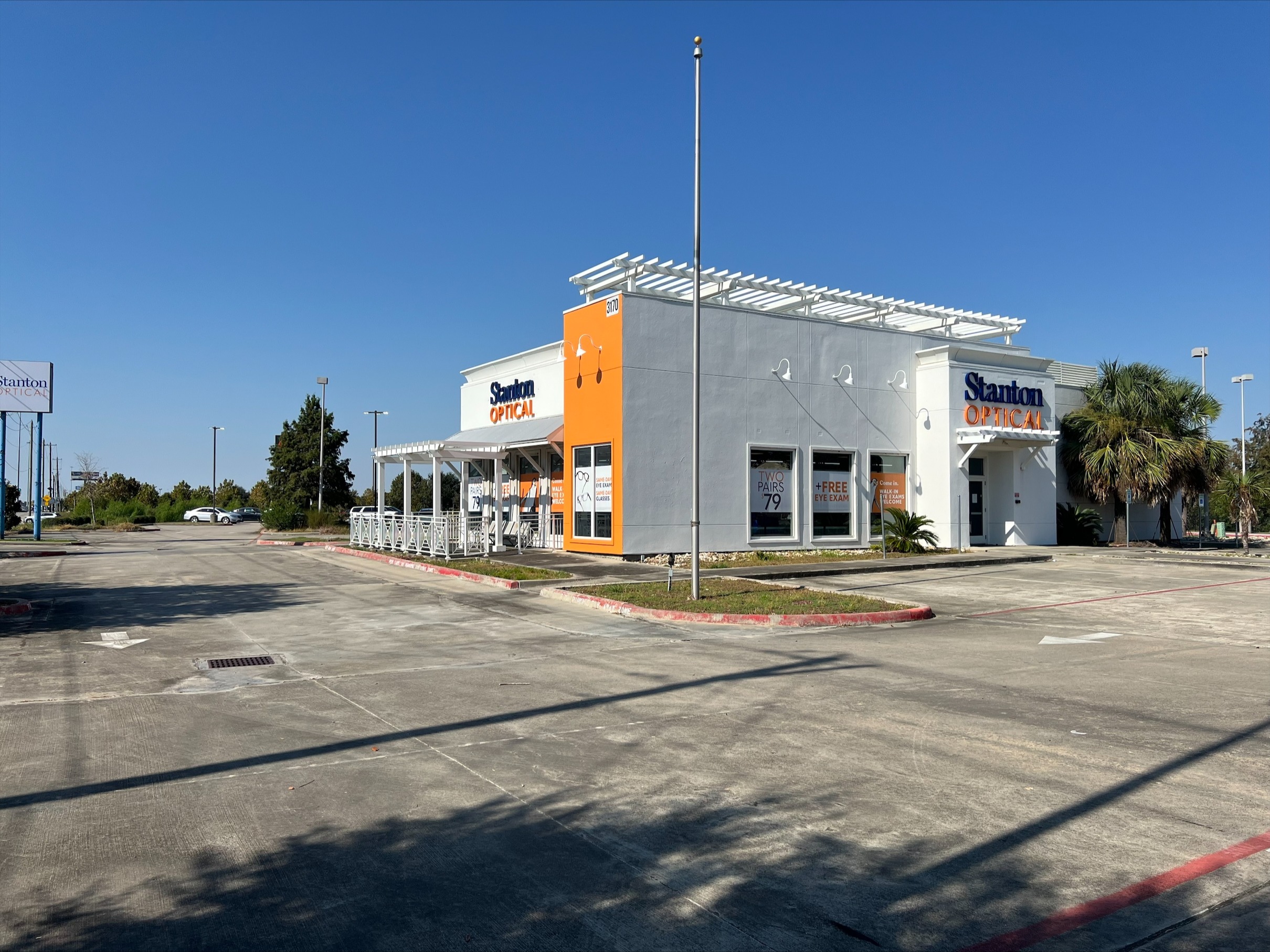 Storefront at Stanton Optical Store League City TX 77539