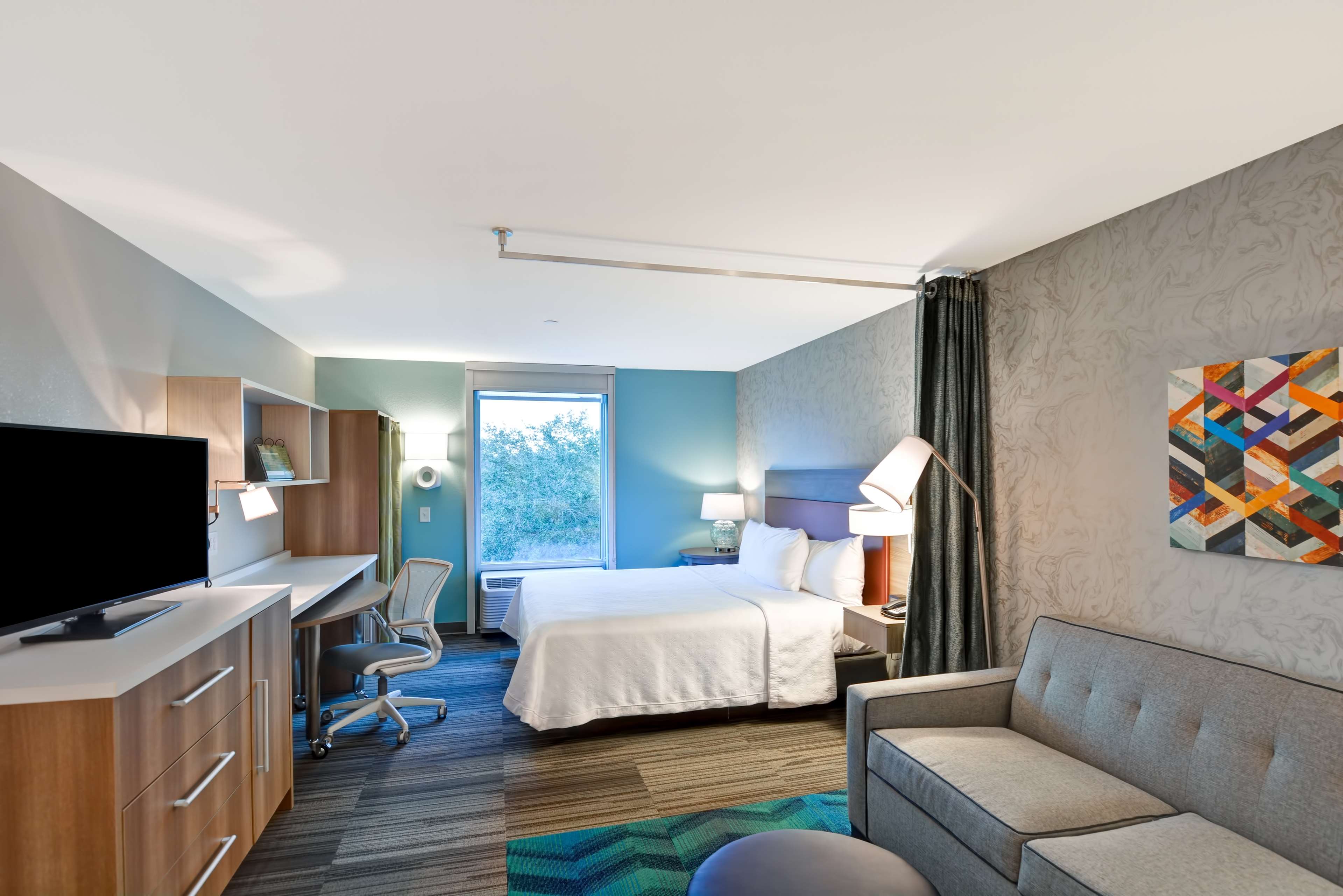 Guest room