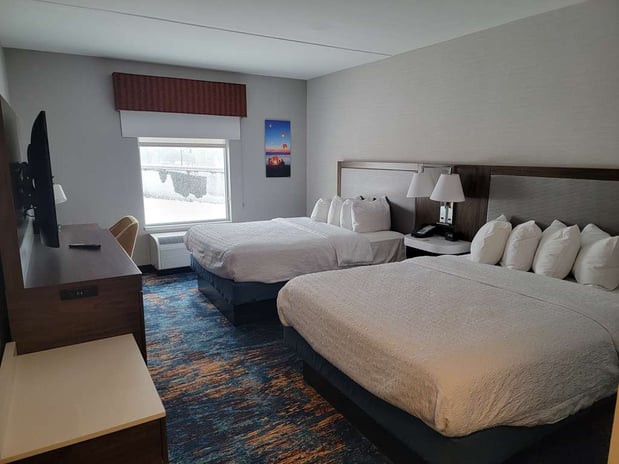 Images Hampton Inn & Suites Erie Bayfront