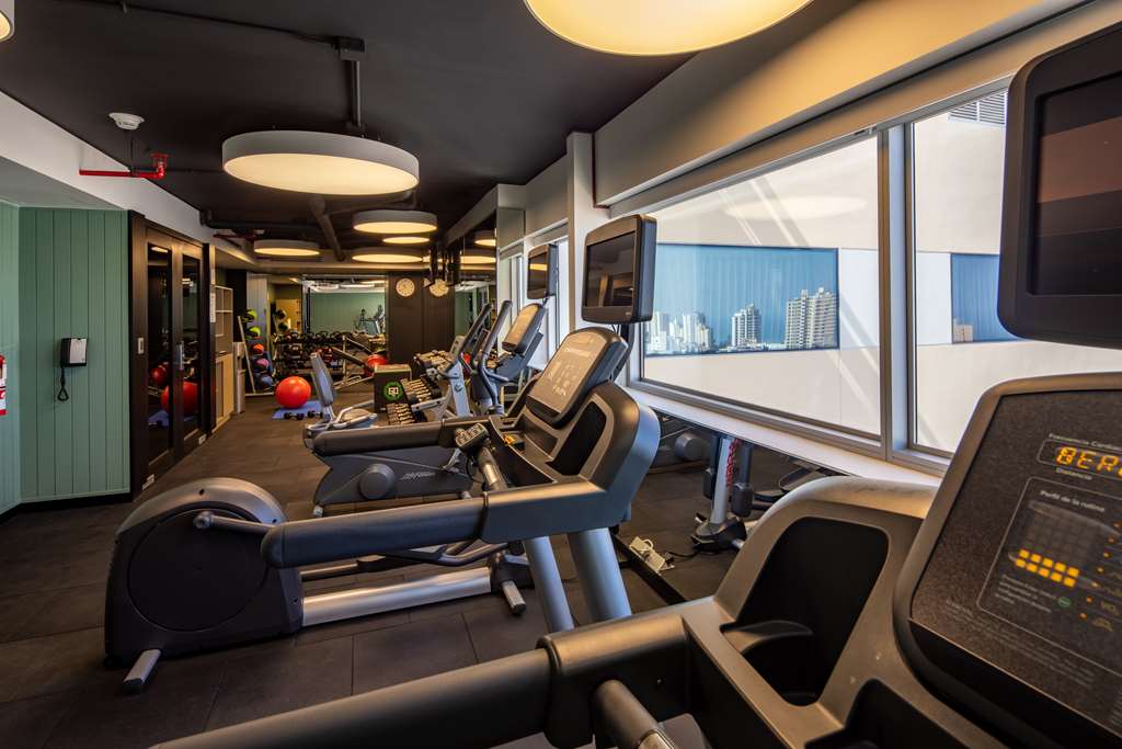 Health club  fitness center  gym Hilton Garden Inn Lima Miraflores Lima (01) 5104000