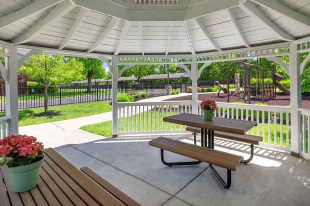 Images Deerfield Apartments