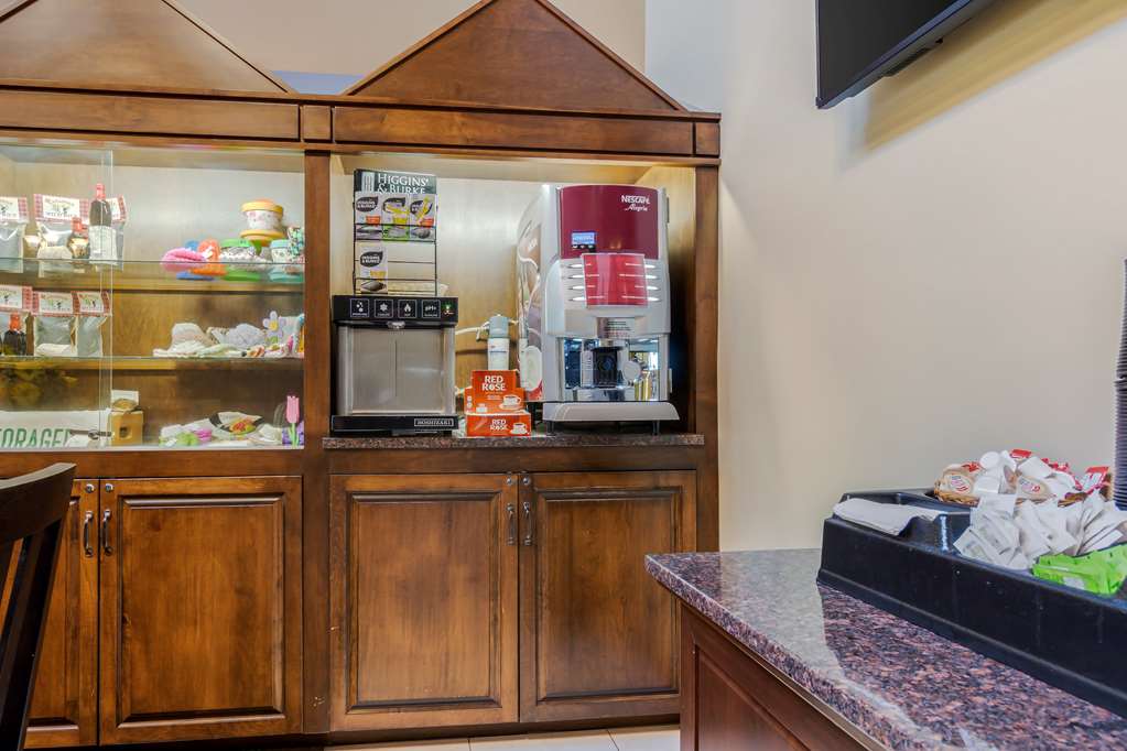 Best Western Plus Dryden Hotel & Conference Centre in Dryden: Coffee Service
