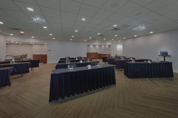 Images Crowne Plaza Knoxville Downtown University by IHG