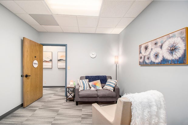 Images Pasadena Villa Outpatient Treatment Center - Lansing
