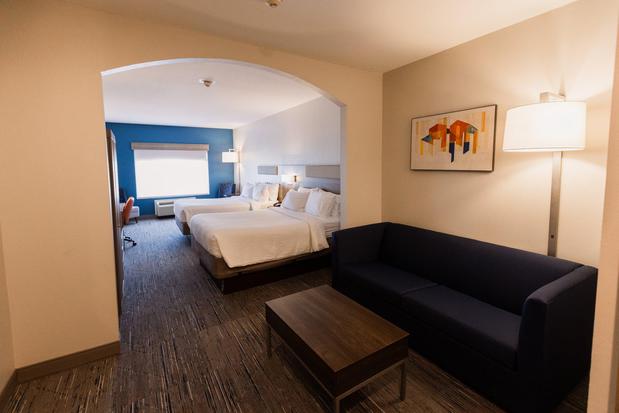Images Holiday Inn Express & Suites Guthrie North Edmond, an IHG Hotel
