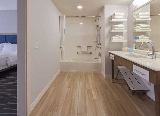 Images Hampton Inn & Suites Seattle/Redmond