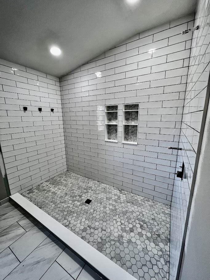 Snow Custom Tile & Bath Image