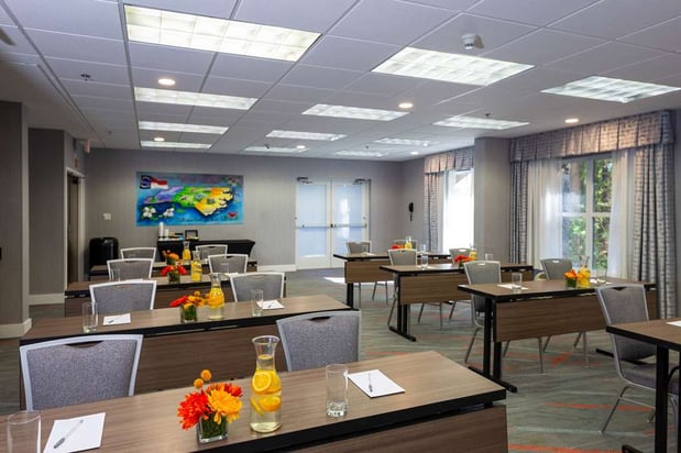 Images Hampton Inn & Suites Raleigh Cary Lenovo Center
