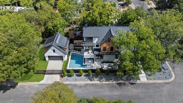 Images Kim Wilkin, REALTOR