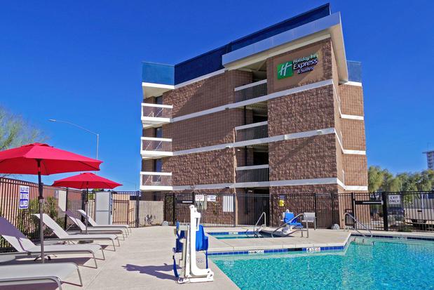 Images Holiday Inn Express & Suites Phoenix-Tempe, an IHG Hotel