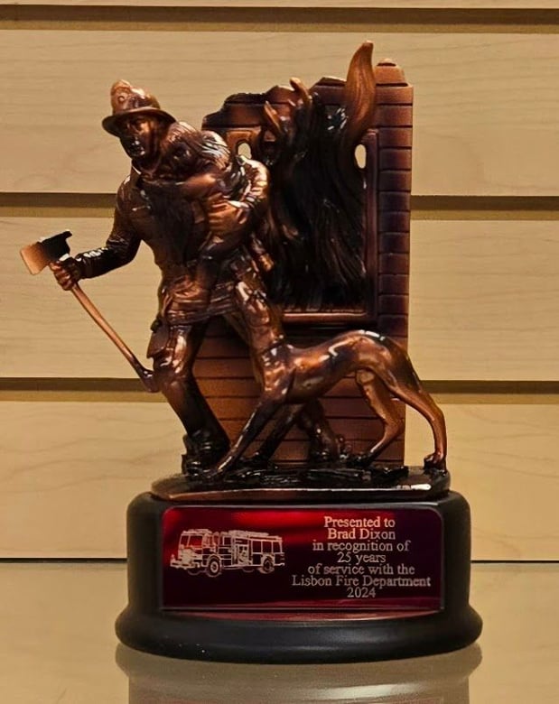 Images Harry's Custom Trophies Ltd