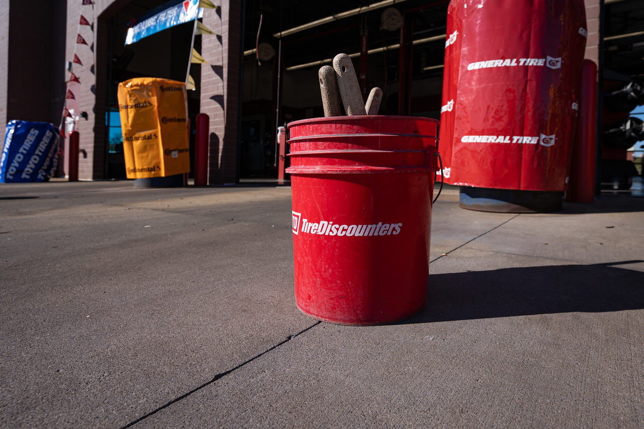 Tire Discounters Beechmont | Tires, Wheels, Services, Fluids, & more
