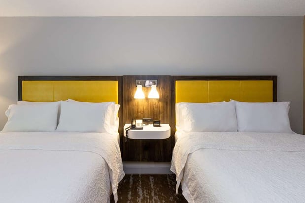 Images Hampton Inn & Suites Raleigh Cary Lenovo Center