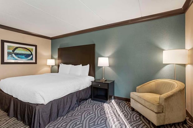 Images Best Western Plus Kingston Hotel and Conference Center