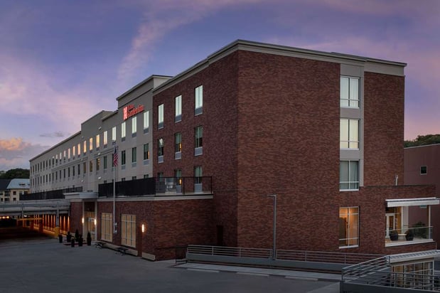 Images Hilton Garden Inn Westchester Dobbs Ferry