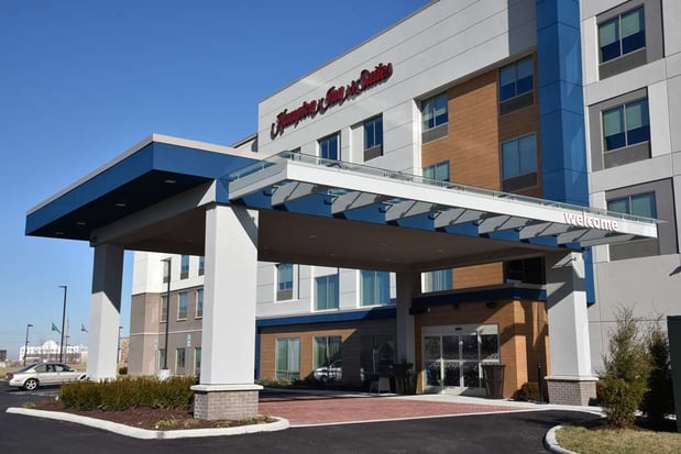 Images Hampton Inn & Suites Cincinnati Liberty Township