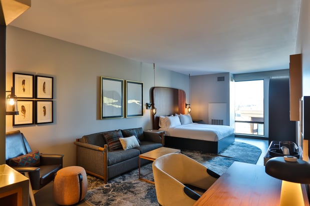 Images Hotel Indigo Silverthorne by IHG