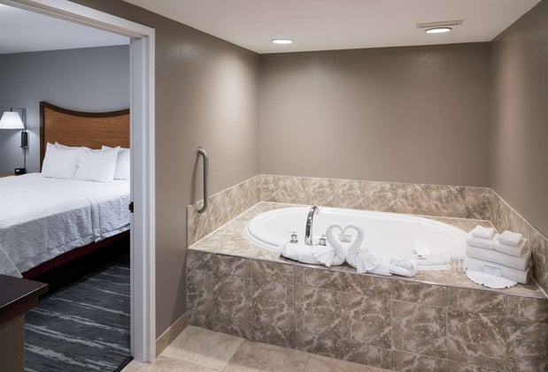 Images Hampton Inn & Suites Chicago-North Shore/Skokie