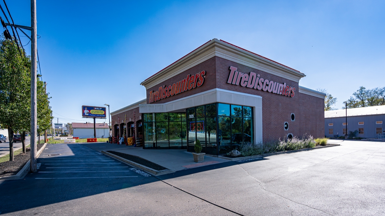 Photo of Tire Discounters Wooster Pike at 7525 Wooster Pike, Cincinnati, OH 45227