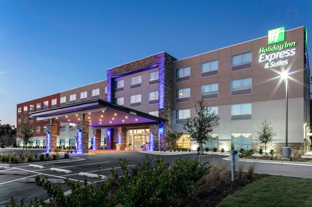 Images Holiday Inn Express & Suites Wilmington West - Medical Park by IHG