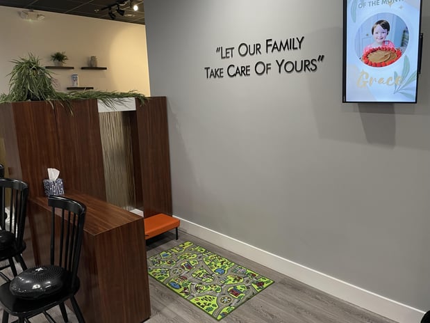 Images 100% Chiropractic - Troy