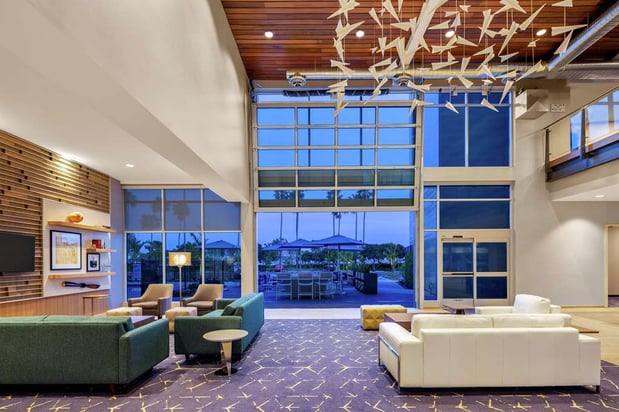 Images Hampton Inn & Suites San Diego Airport Liberty Station