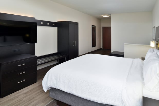 Images Holiday Inn Express & Suites Carthage by IHG