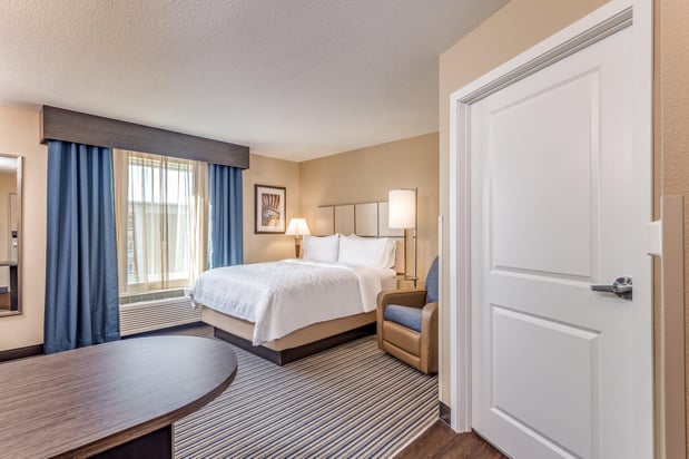 Images Candlewood Suites Eau Claire I-94 by IHG
