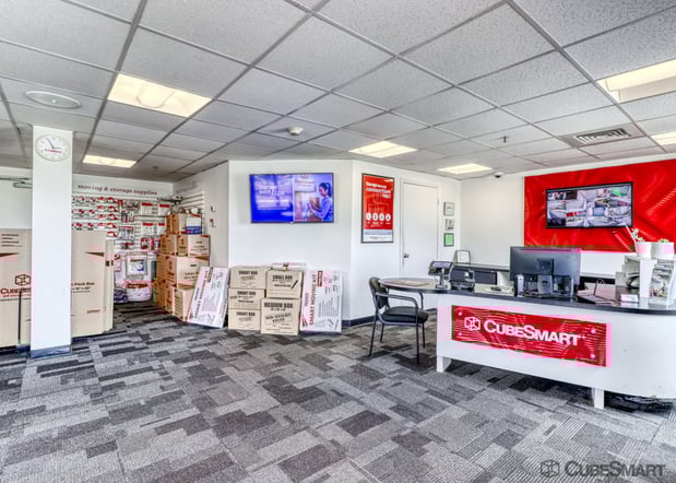 Images CubeSmart Self Storage