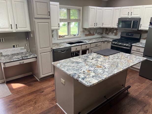 Images Stone Gallery of The Lakes, Inc.