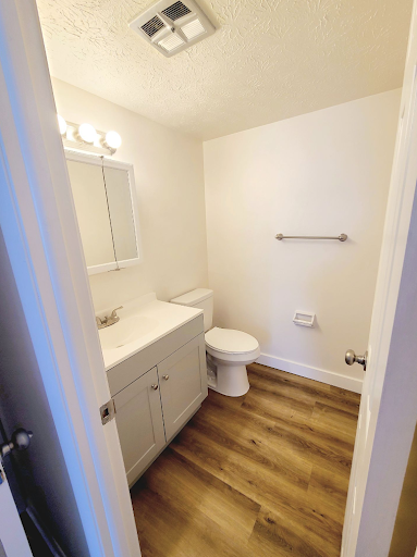 Images 200 West Apartments