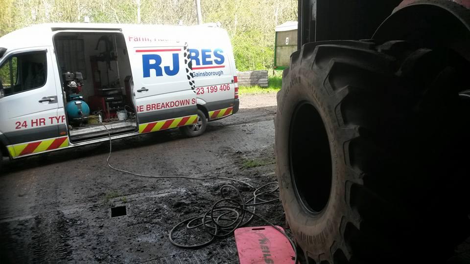 Images RJ Tyres
