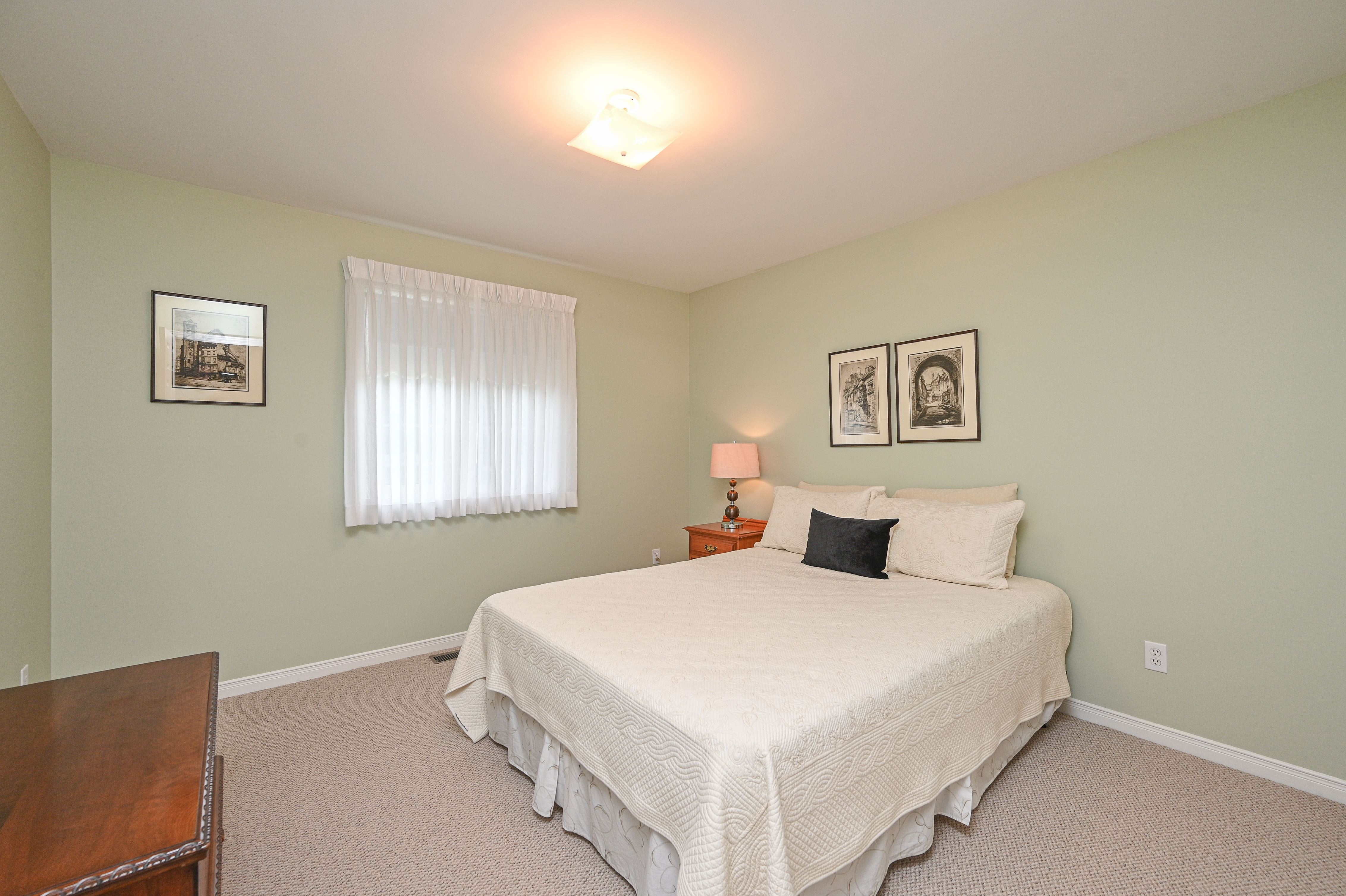 Images Leif Olson - Ottawa Real Estate Agent - Hamre Team RE/MAX Affiliates