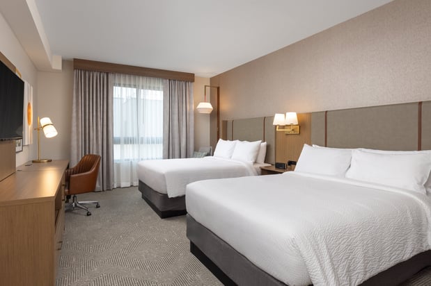 Images Holiday Inn & Suites Monterey Park - Los Angeles by IHG