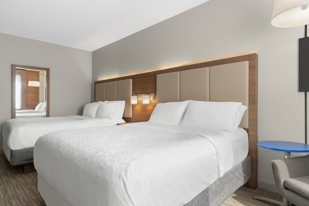 Images Holiday Inn Express & Suites Coralville by IHG