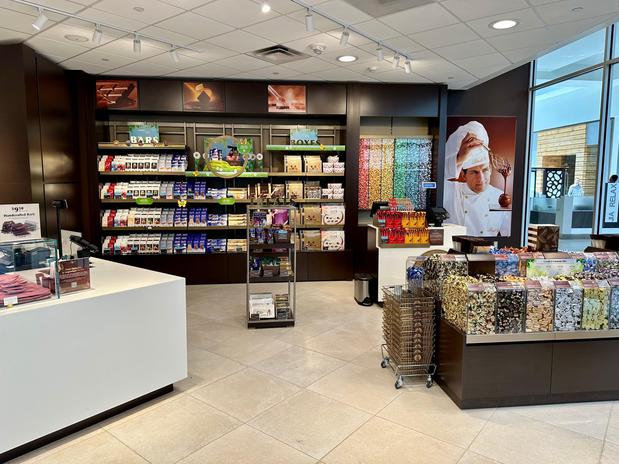 Images Lindt Chocolate Shop