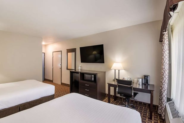Images SureStay Plus by Best Western Coralville Iowa City
