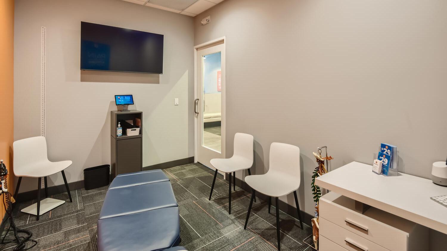 Get the best back and neck adjustments with massage therapy at NuSpine today!