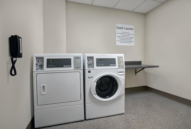 Images Holiday Inn Express & Suites Milwaukee - Brookfield by IHG