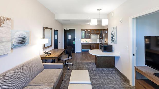 Images Staybridge Suites Naples - Marco Island by IHG
