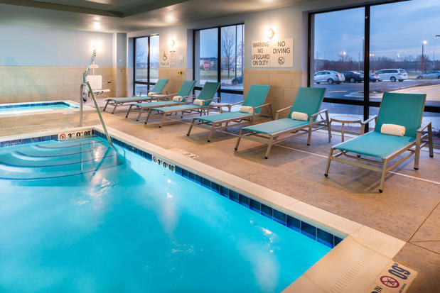 Images Holiday Inn Express & Suites Romeoville - Joliet North by IHG