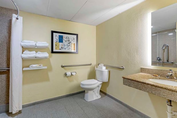 Images Best Western Plus North Shore Hotel