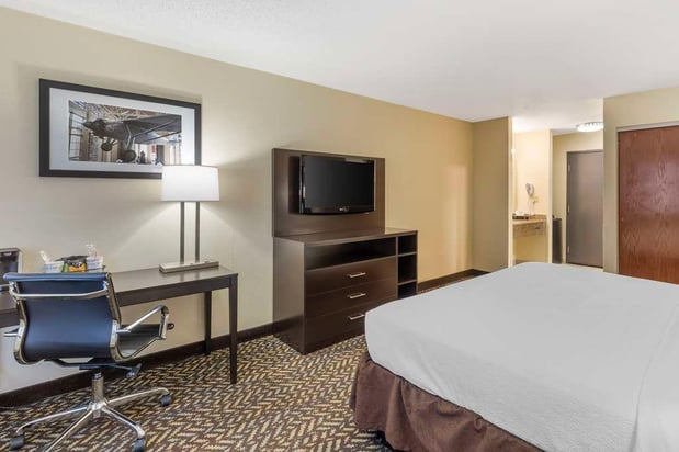 Images Best Western St. Louis Inn