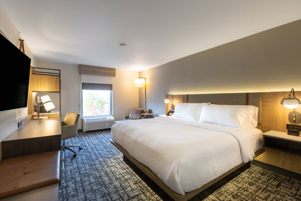 Images Holiday Inn Anderson by IHG