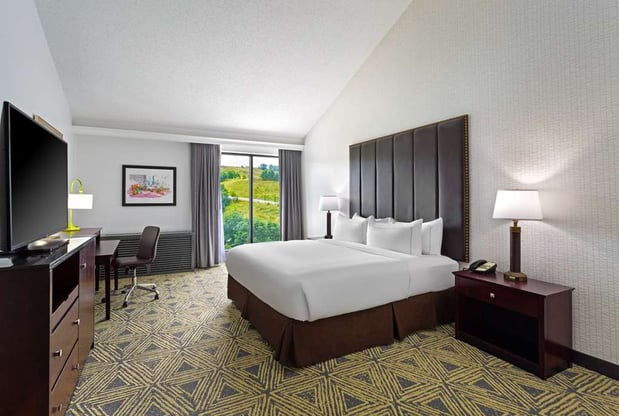 Images DoubleTree by Hilton Washington Meadow Lands Casino Area