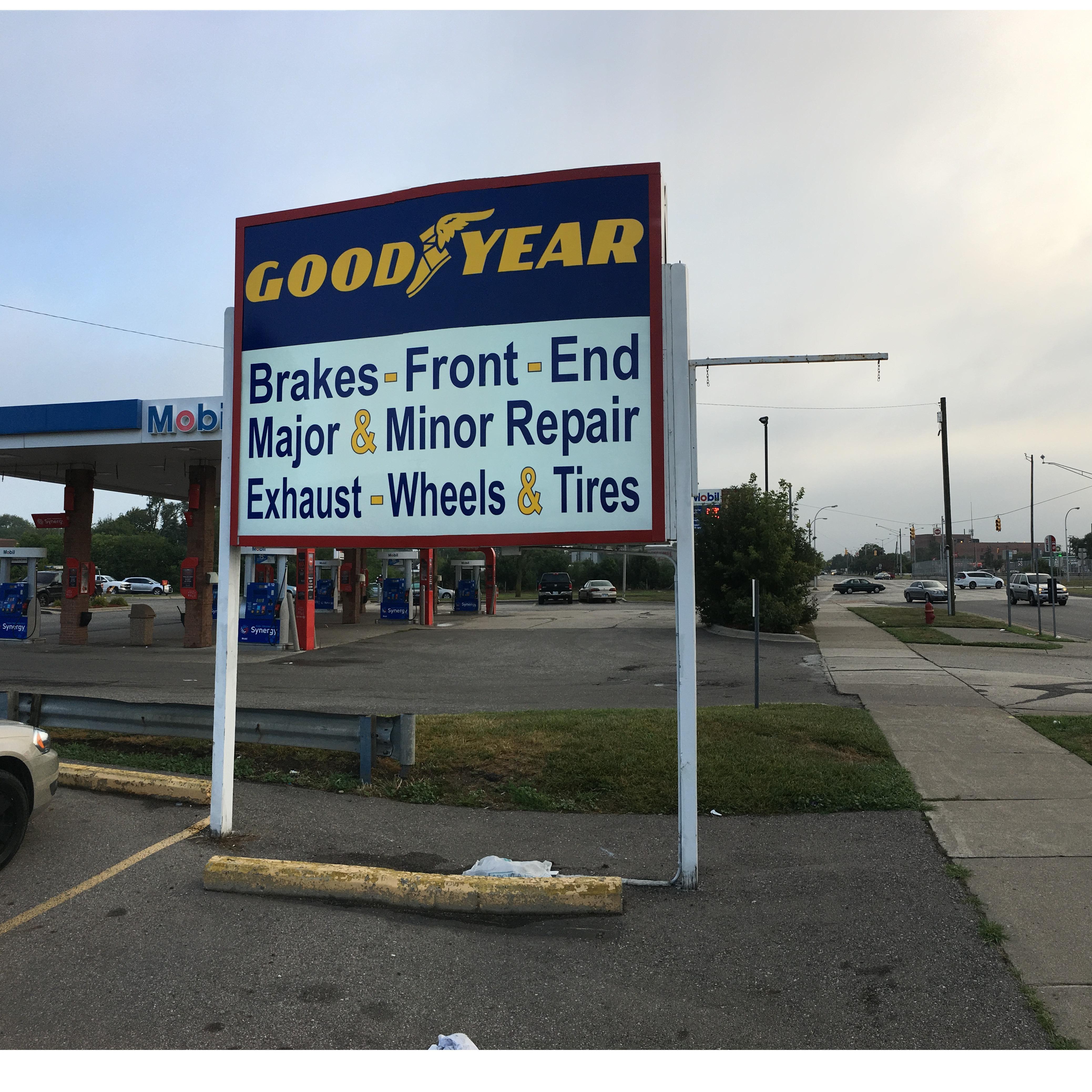 Roseville Auto Center Inc