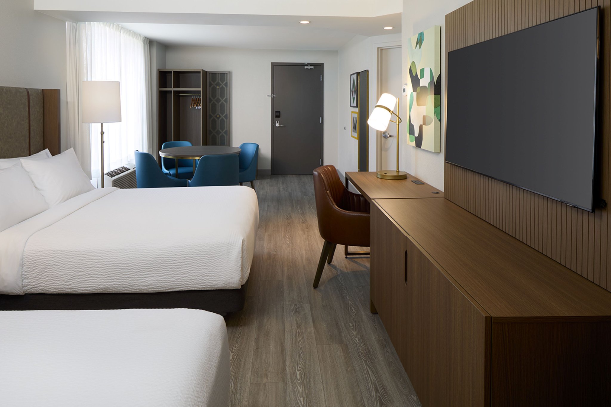 Images Holiday Inn & Suites Montreal Airport by IHG