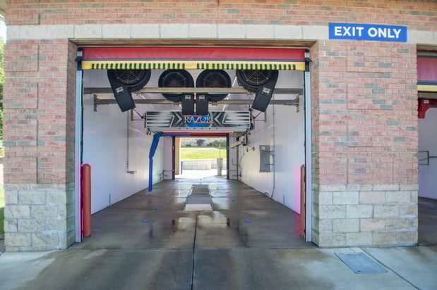 Images Star-Brite Car Wash