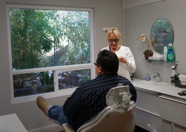 Images Paul Falvey, DDS