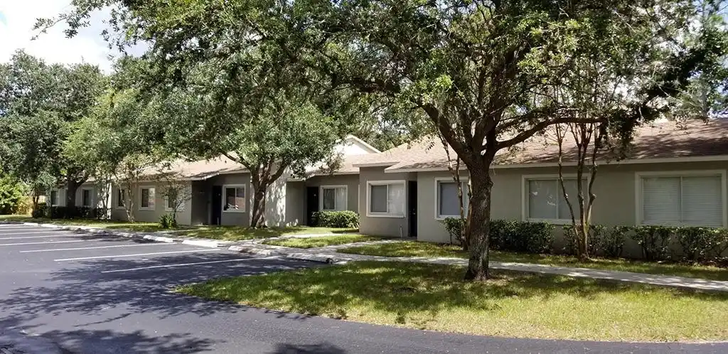 Grove Pointe